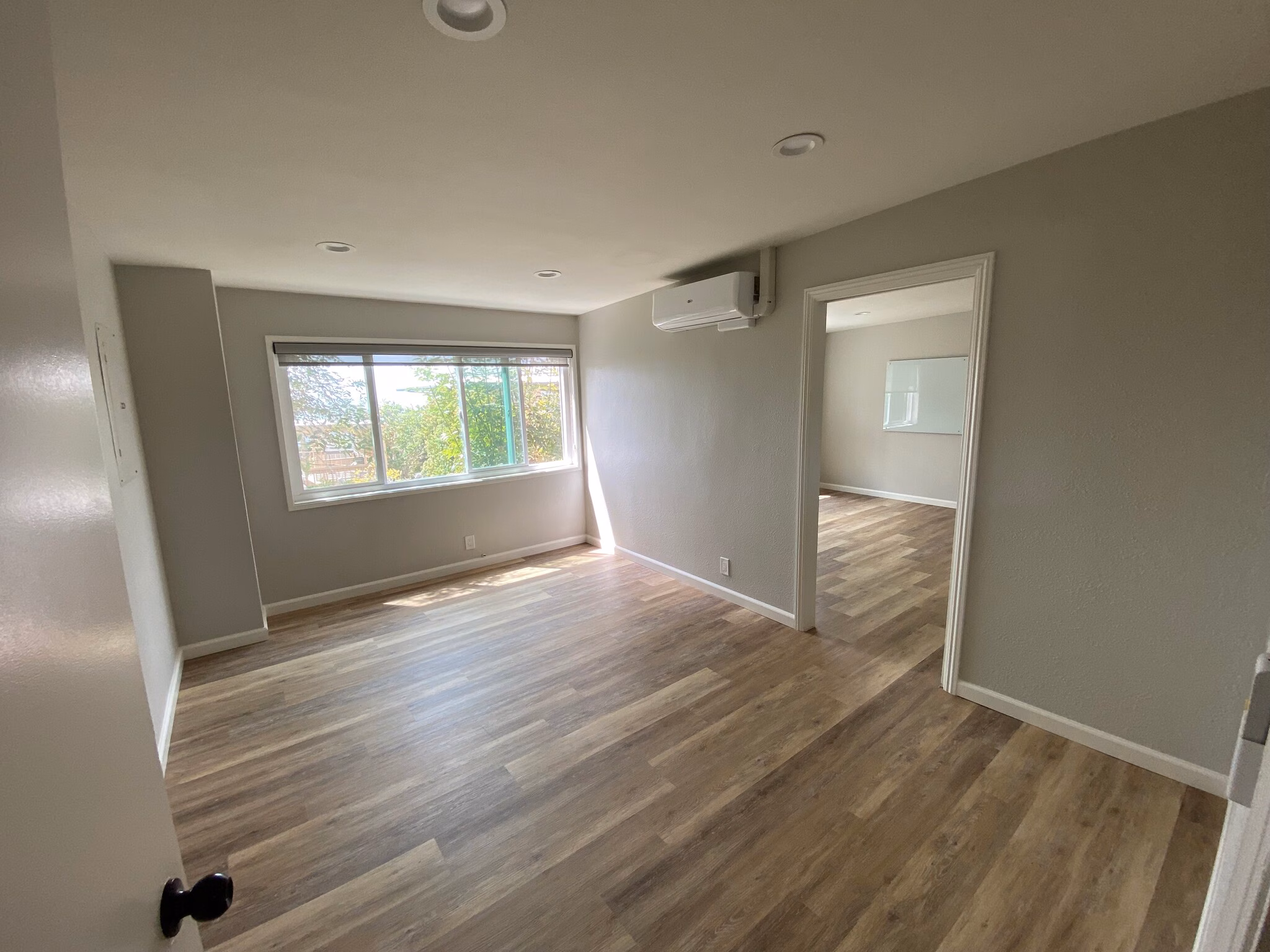 5560 La Jolla Blvd Suite E1 & E2